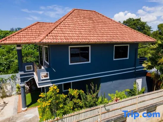 Lovely 3 Bed 3 Bath Villa 400m To Beach