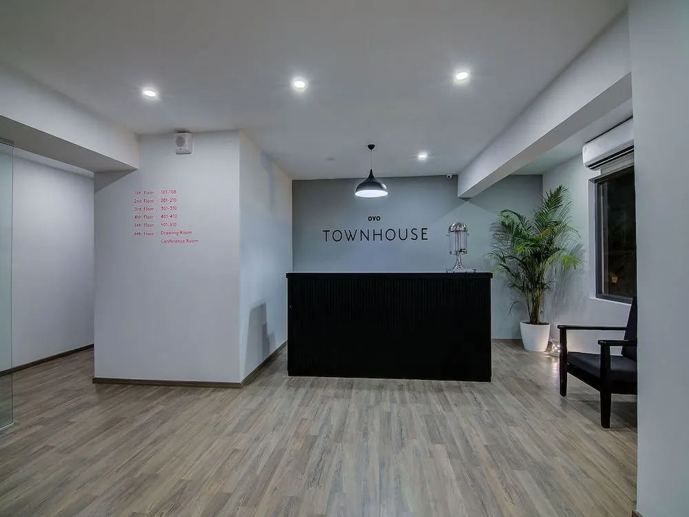 OYO Townhouse 035 Indiranagar