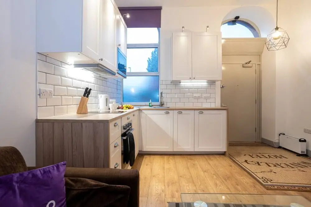 Unique 1 Bedroom Apartment by Pillo Rooms