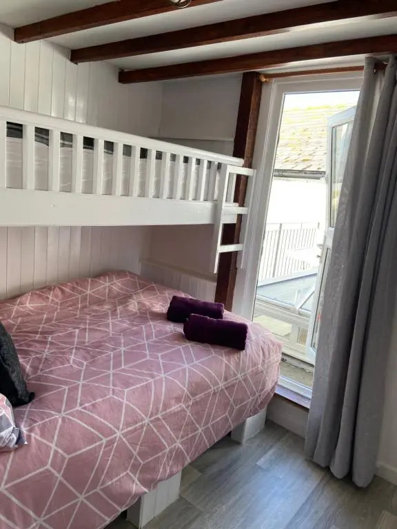 Teign Townhouse within reach of the beach