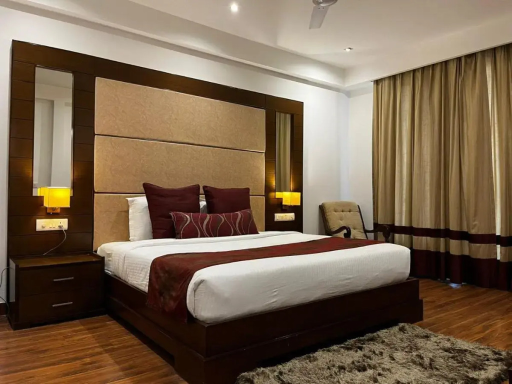 Yuhi Suites