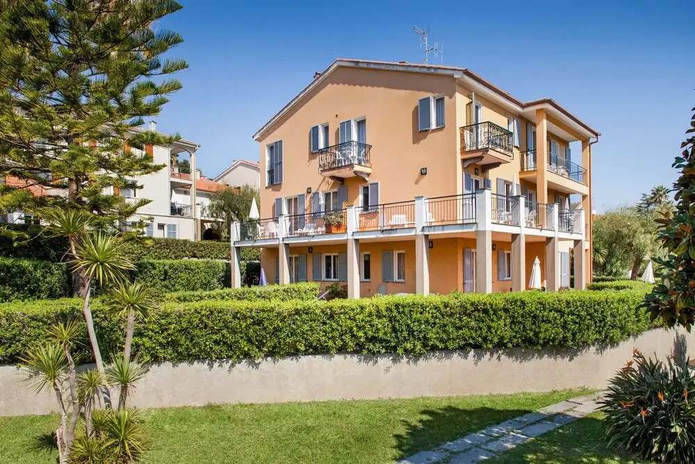 Borgo Della Rovere E6/9