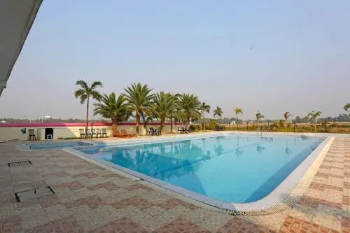 Hotel Girish