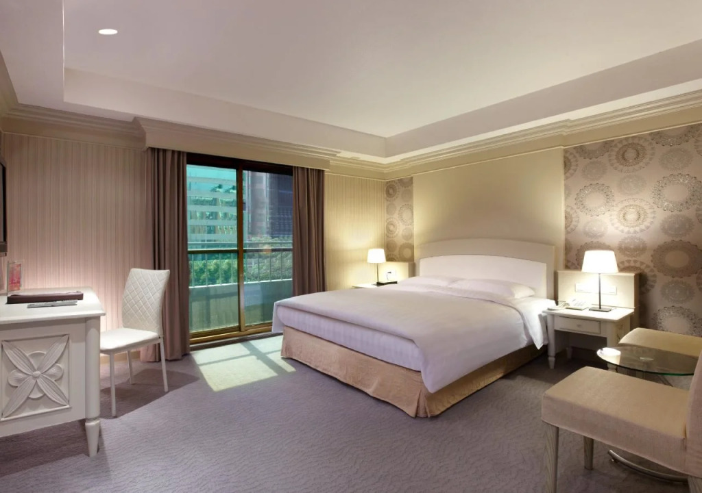 Rf Pretty Hotel