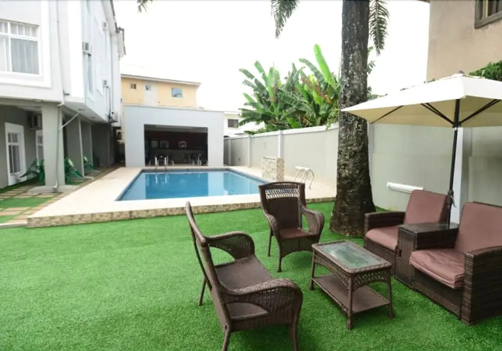 Prenox Hotel and Suites