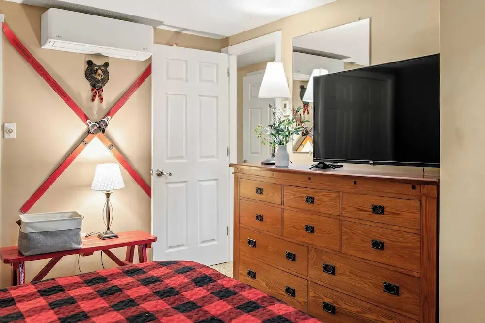 Slope Lodge Prime Skiing Location Indoor Pool, Hot Tub, Sauna Private Deck