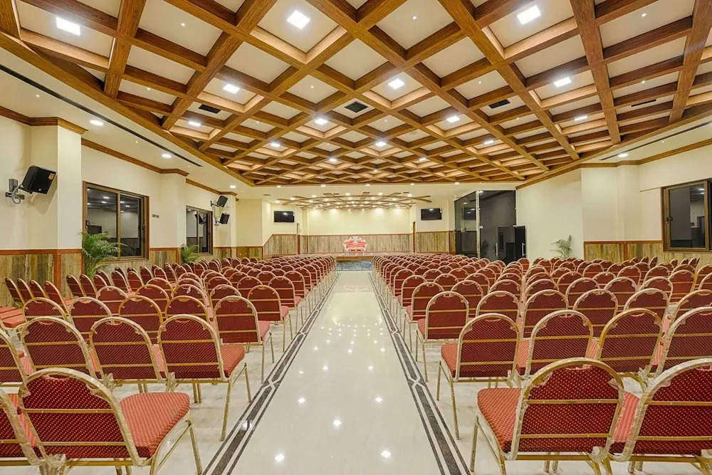 Hotel Ramraj Regency