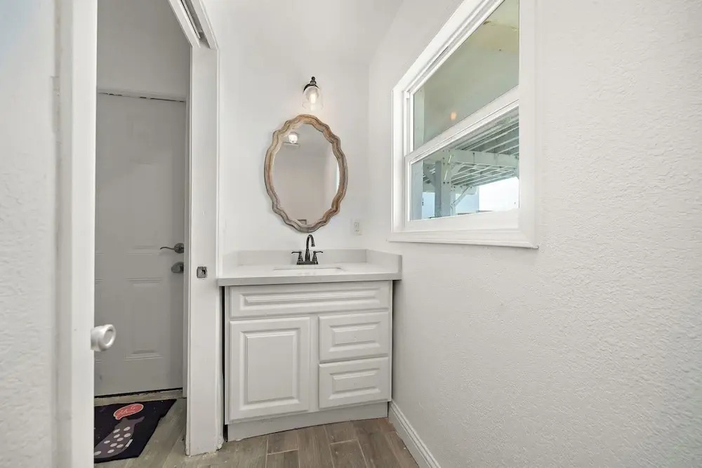 Captain's Manor by Ryson Vacation Rentals