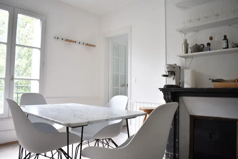 2 Bedroom Flat on Quai de Valmy