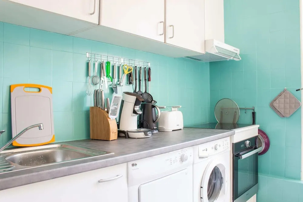 Spacious 3-bdr Apartment Near La Grande Plage