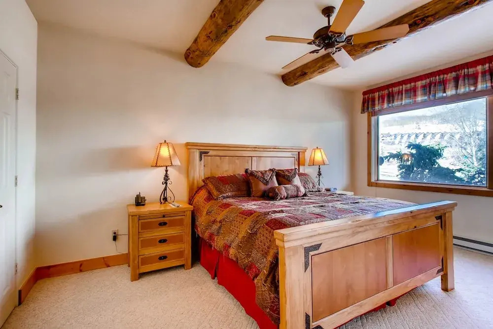 3br Townhome With Mountain Views & Garage 3 Bedroom Townhouse - No Cleaning Fee! by RedAwning
