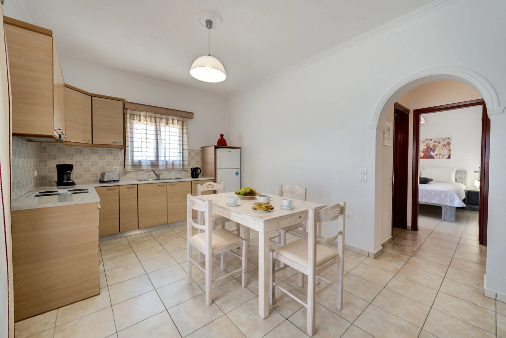 Akrotiri Apartments