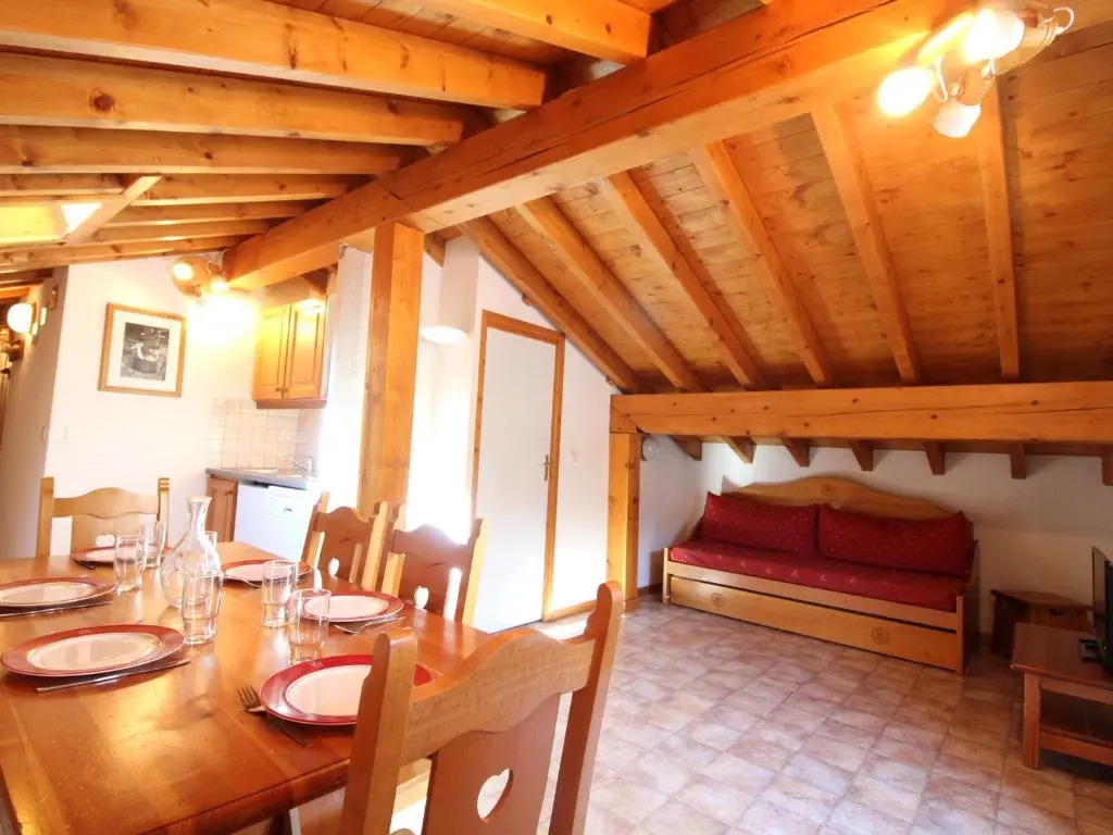 Appartement Lanslevillard, 3 pièces, 6 personnes - FR-1-508-64