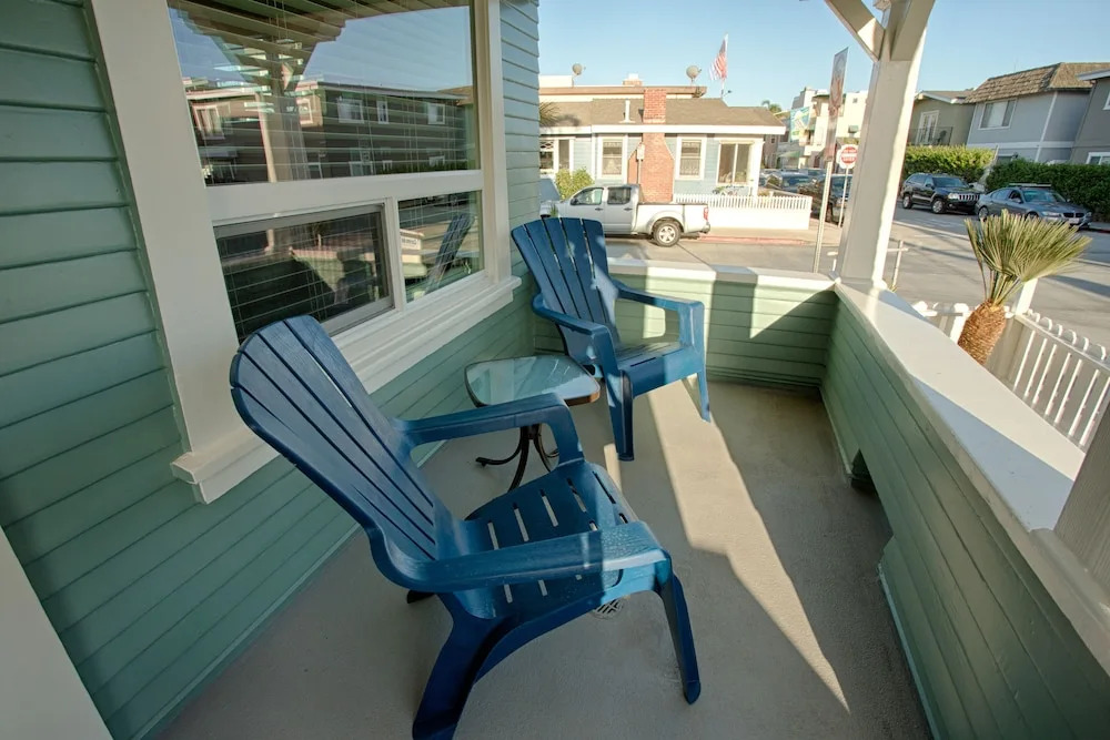 2000 Court Ave 4 Bedrooms 2 Bathrooms Home