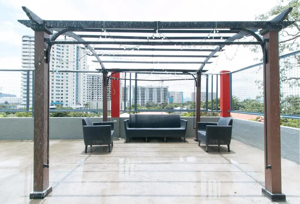RedDoorz Plus near Tambo Paranaque