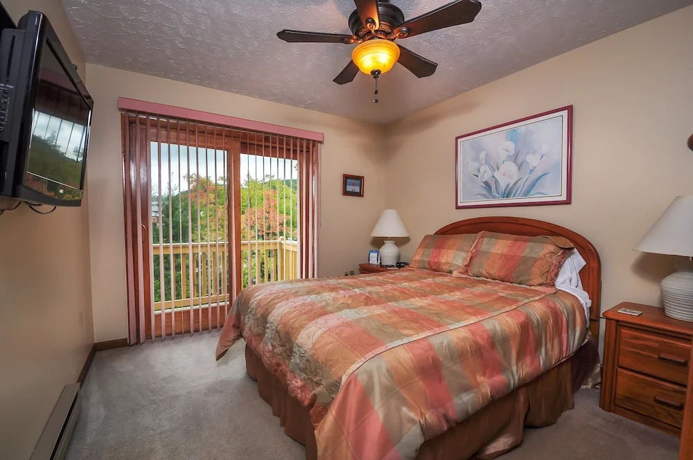 Ski Harbor 4 Bedroom Townhome #07