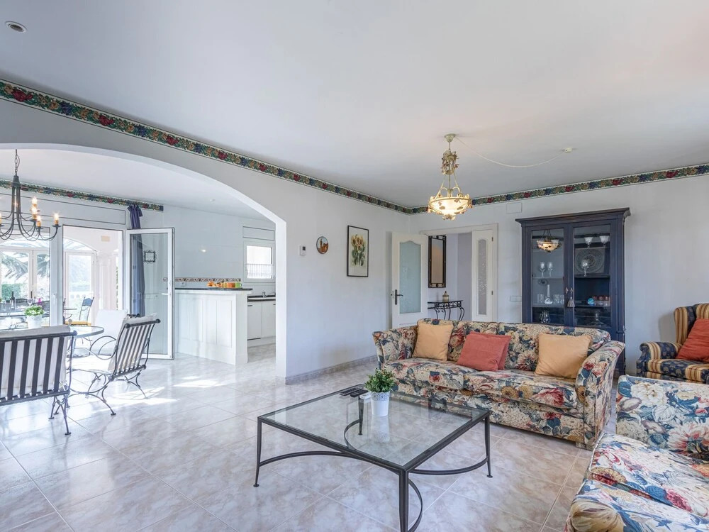 Luxurious Holiday Home in Empuriabrava With Private Pool