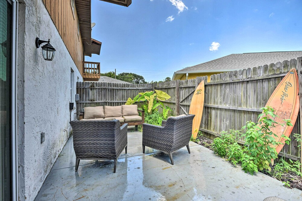 New Smyrna Beach Townhome, Walk to Bay Access