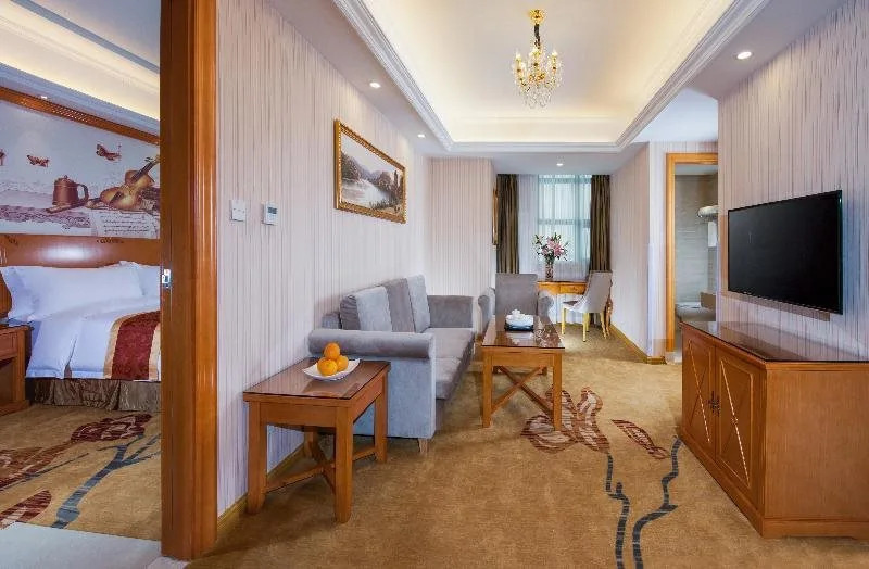 Vienna Hotel Guangzhou South Railway Station