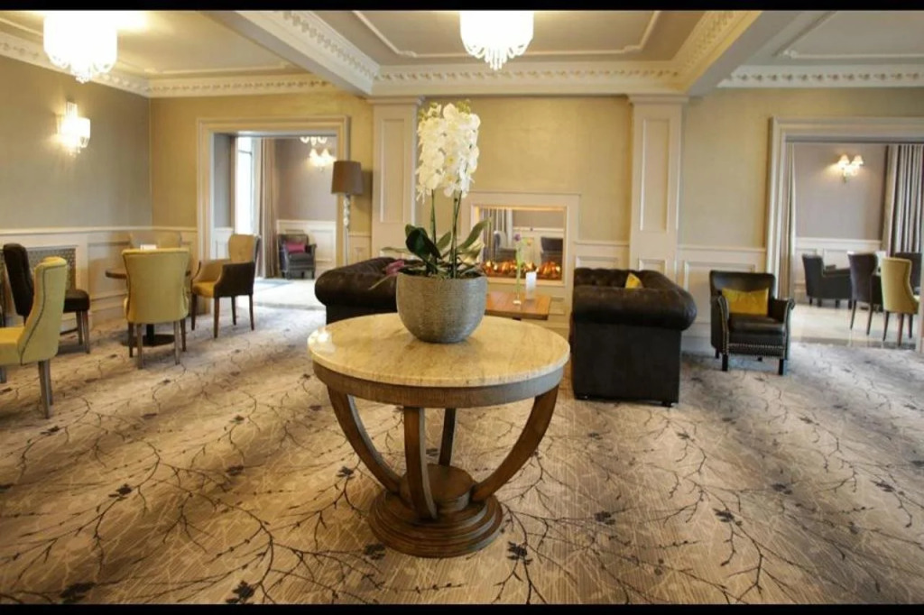 Royal Court Hotel