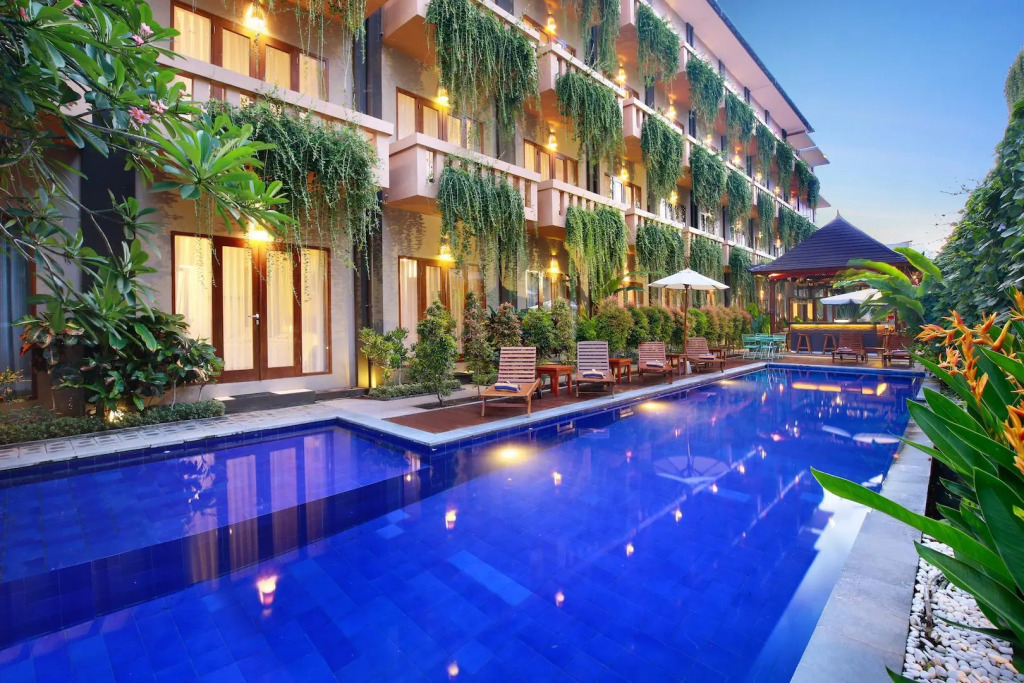 Bali Chaya Hotel Legian