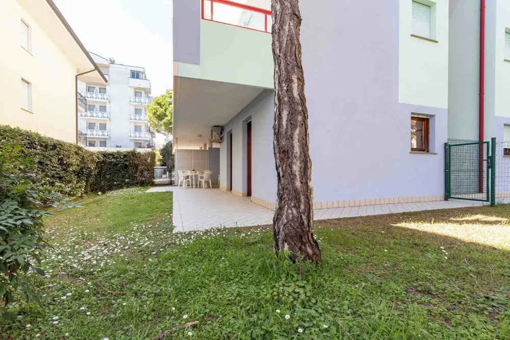 Cozy Apartment Close to the Sea-beahost