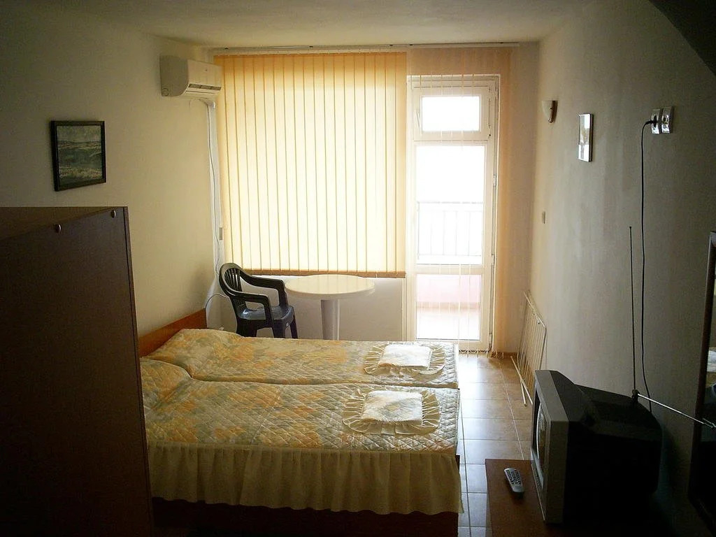 Tony Guest House
