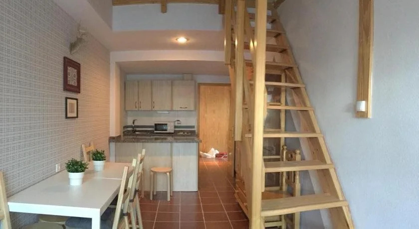 Apartamentos Las Tuyas 3000