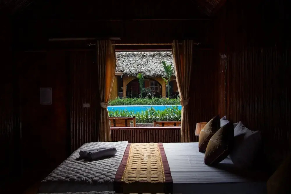 Tam Coc Valley Bungalow