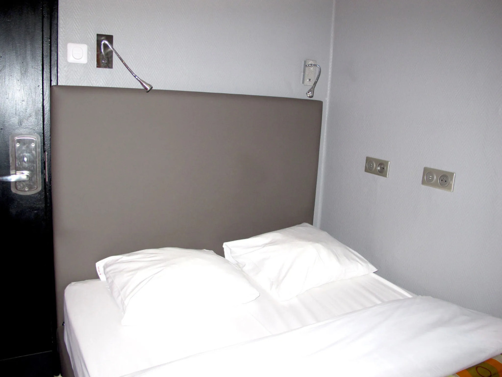Peace & Love Hostel