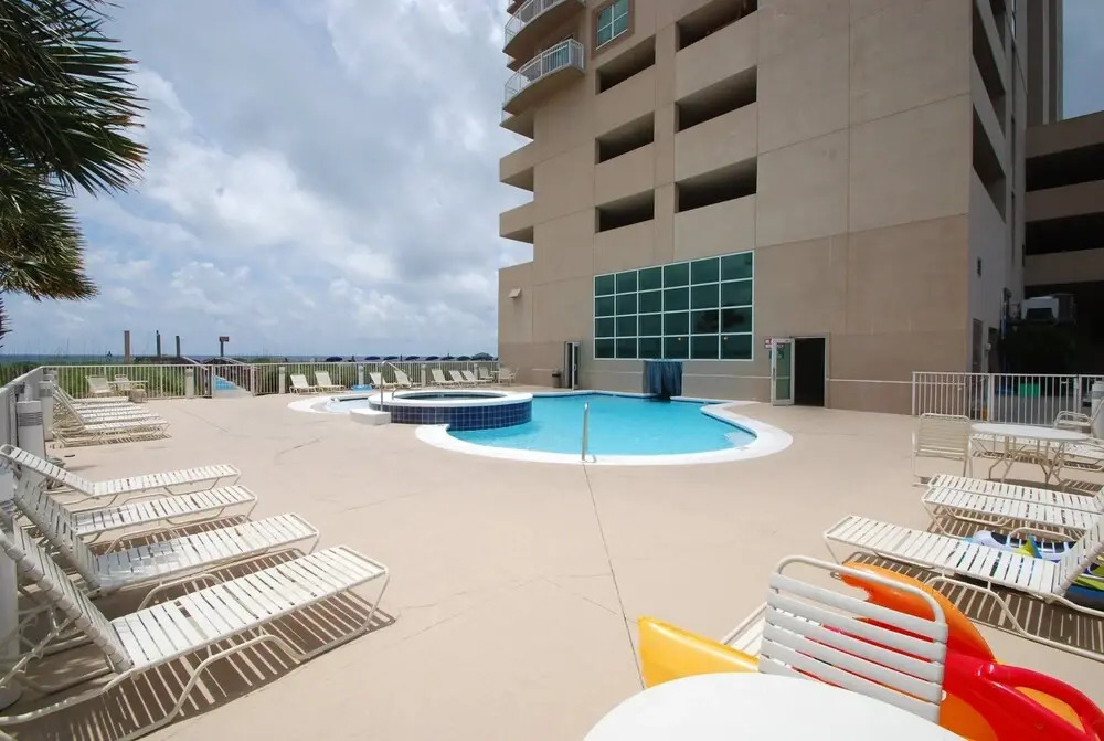 Crystal Shores West 707