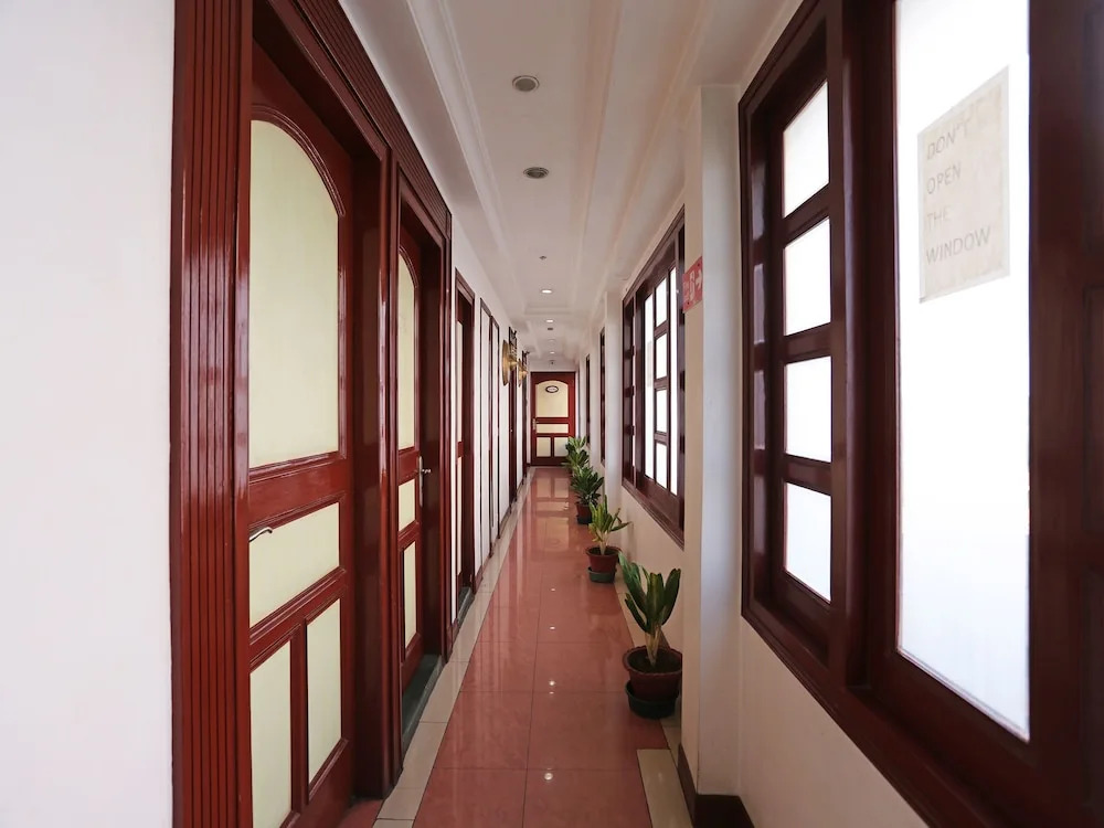 OYO 7786 Hotel Monsoon Palace