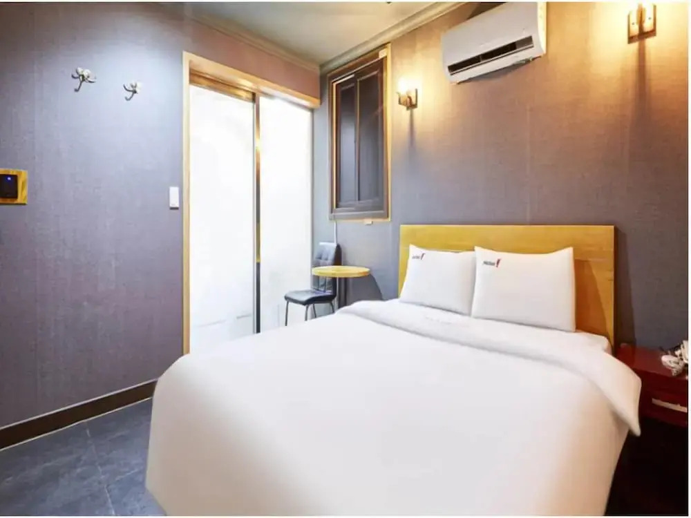 Juan Hotel Some