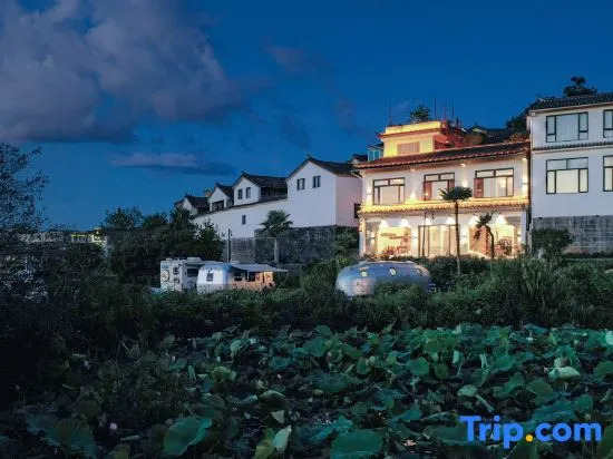 Yugui Hot Spring Holiday Hotel