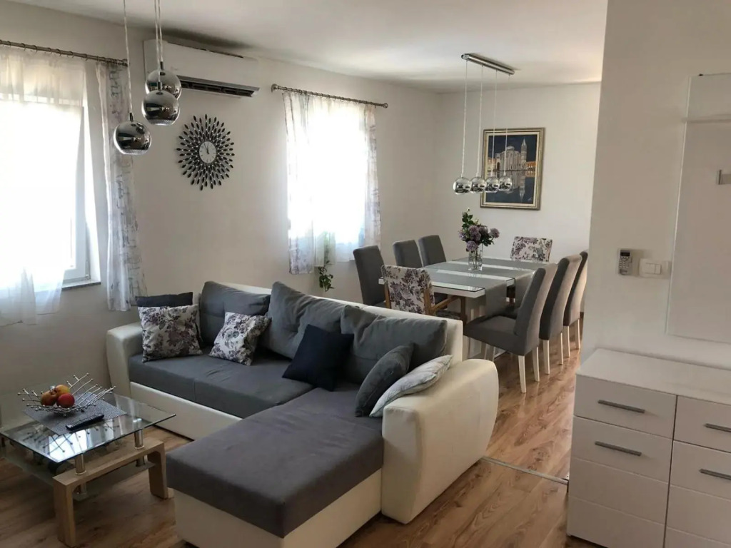 Zadar Booking Villa Franov with Pool, 10 min from the Old Town of Zadar