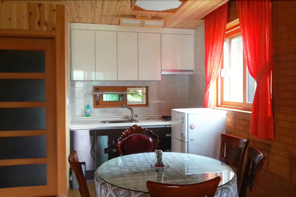 Hongcheon Pine Scented Breeze Pension