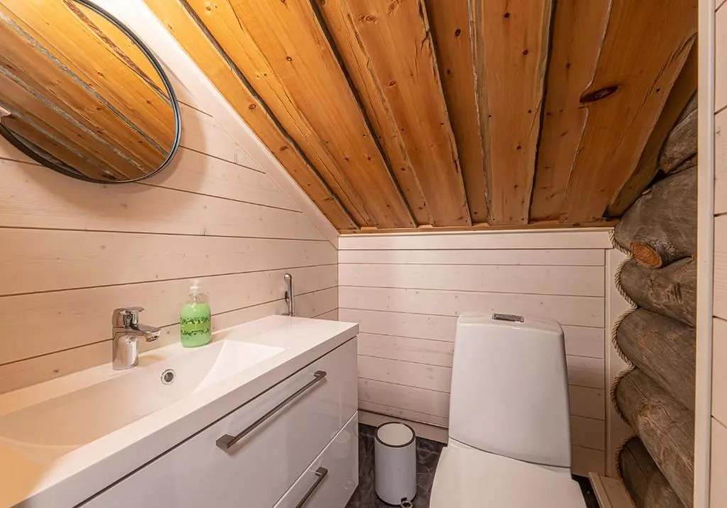 Levikaira Apartments - Log Cabins