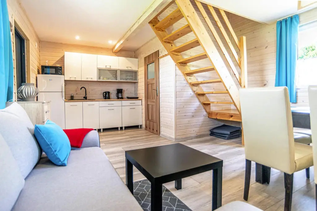 Air-conditioned holiday homes, summer pool, Rewal