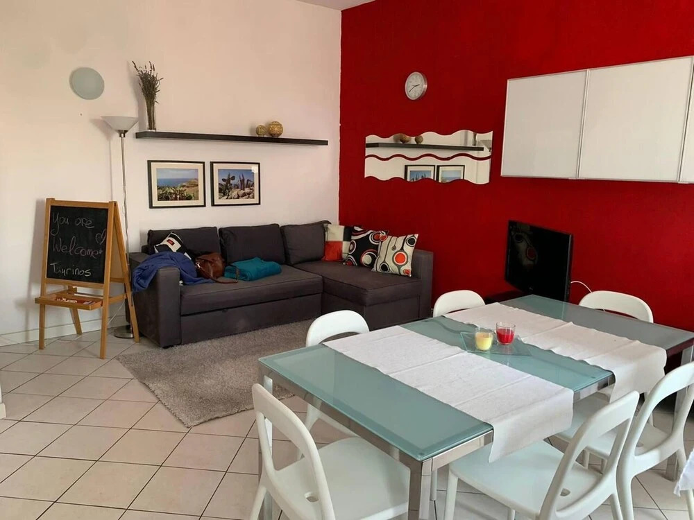 Inviting 2-bed Apartment in Parma Free Parking
