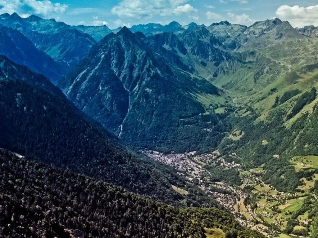 Appartement Cauterets, 3 pièces, 6 personnes - FR-1-401-33