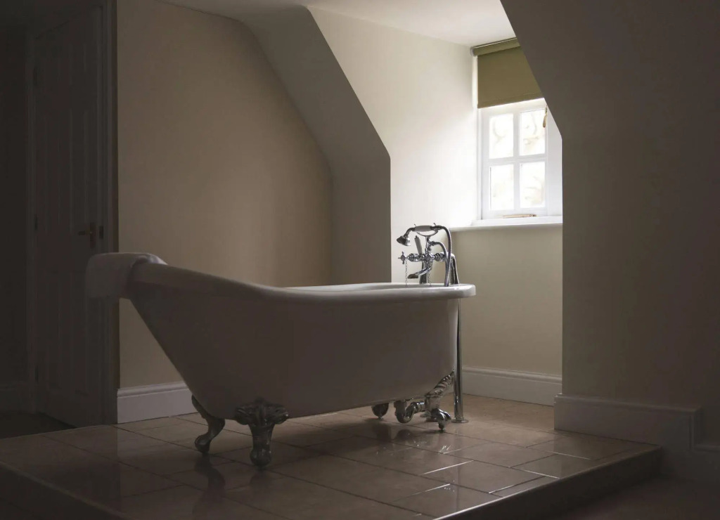 Healing Manor Hotel