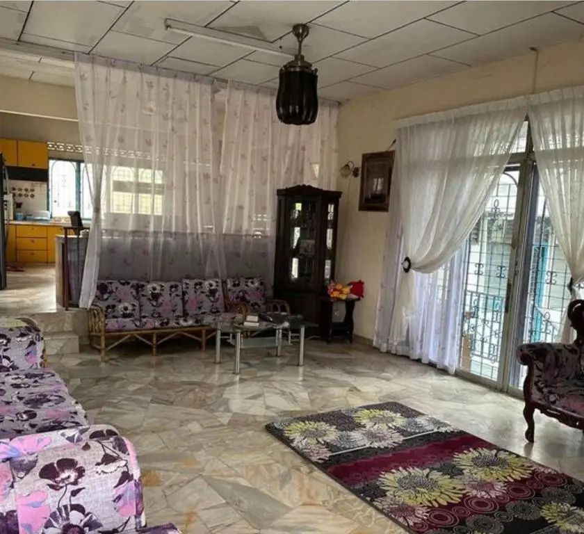 OYO Home 90725 Harmony Silk