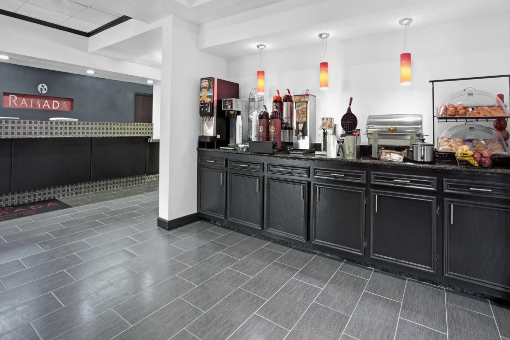 Ramada by Wyndham Pearl/Jackson Airport