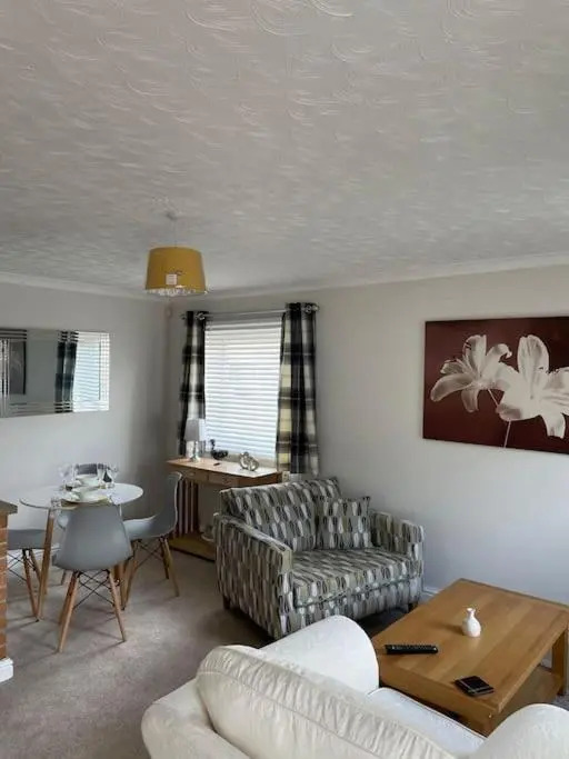 The Cwtch - a Self Contained One Bedroom Annex (Adults Only)