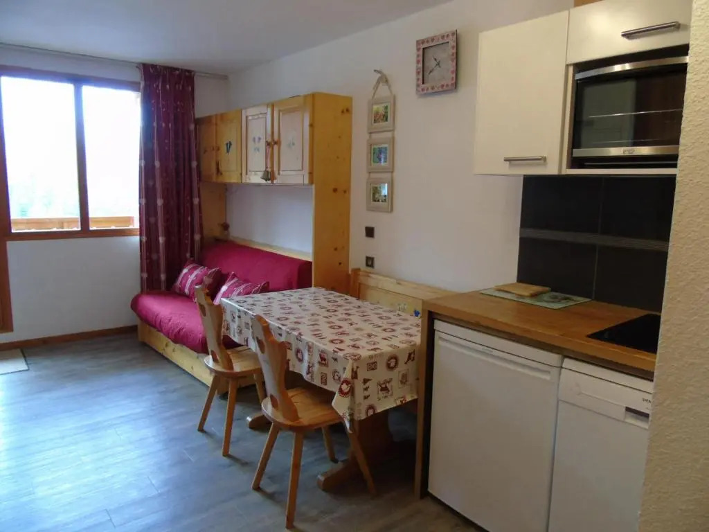 Appartement Valfréjus, 1 pièce, 4 personnes - FR-1-561-8