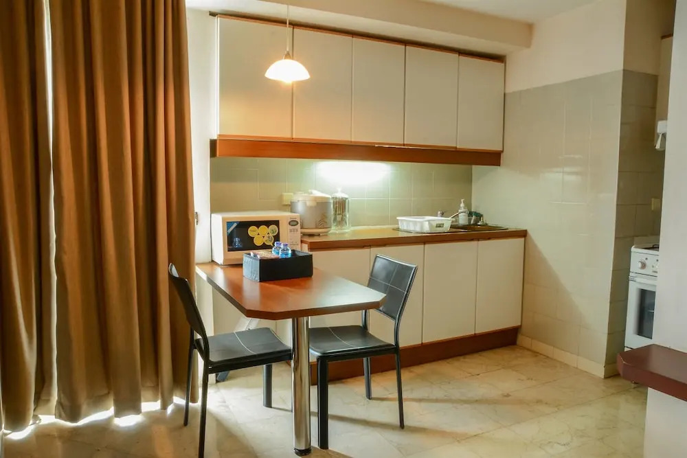 Big 1 Bedroom Park Royale Apartment By Travelio