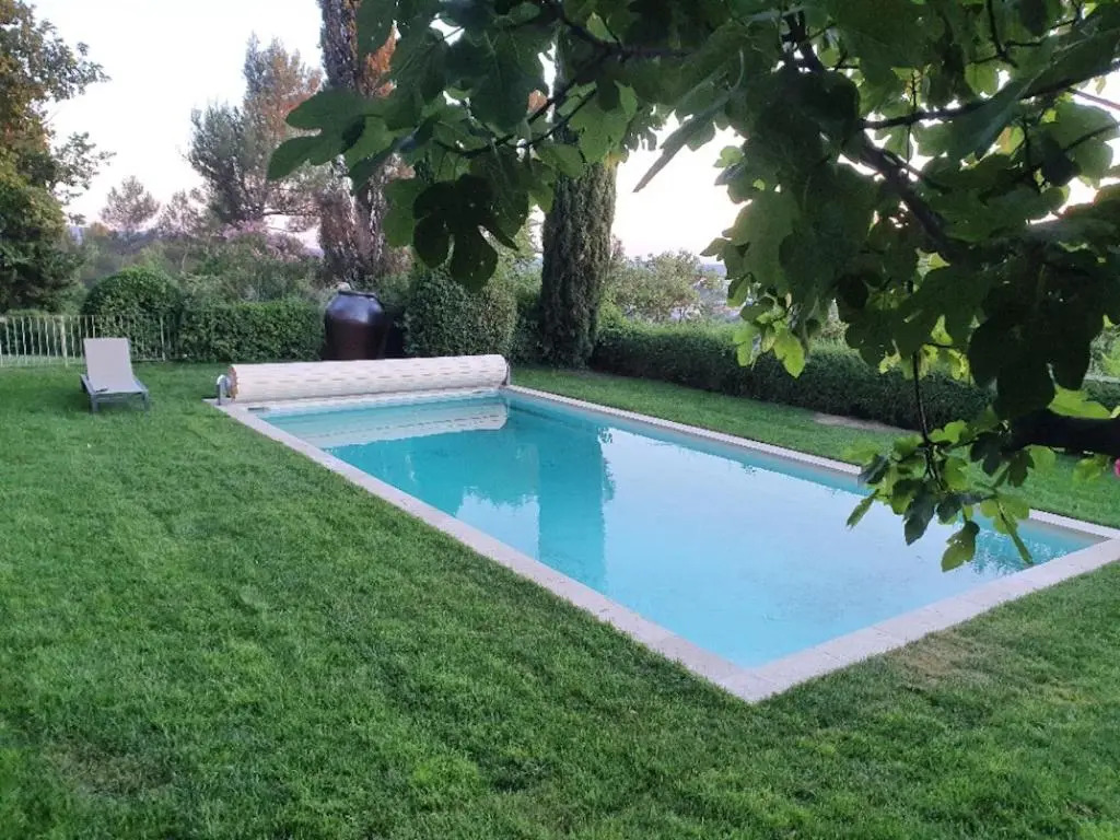 Appartement d'une chambre avec piscine partagee jardin clos et wifi a Aix en Provence