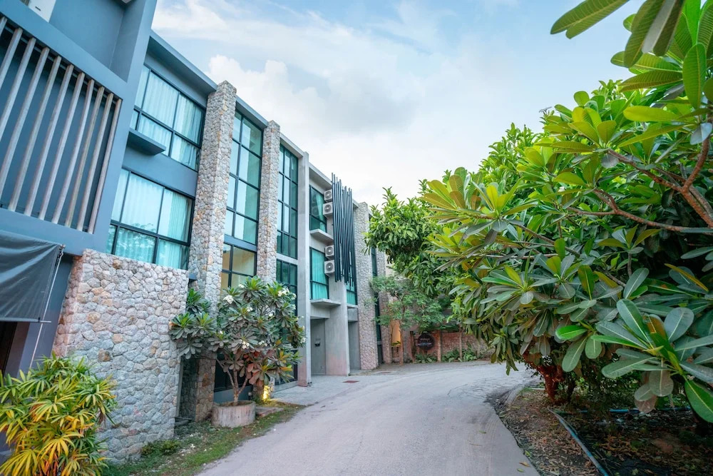 Luxury 3 Bedroom Pool Villa Rambutan