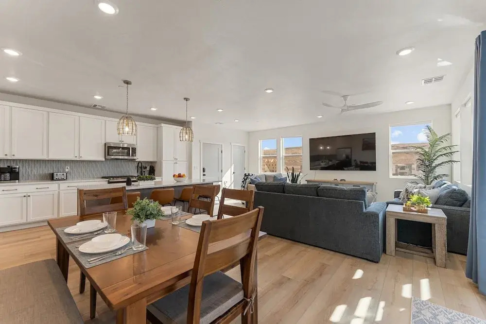 Red Rock Lagoon 3 Bedroom Condo