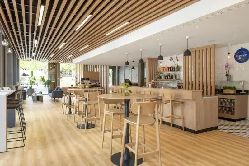 Holiday Inn Express & Suites Sion